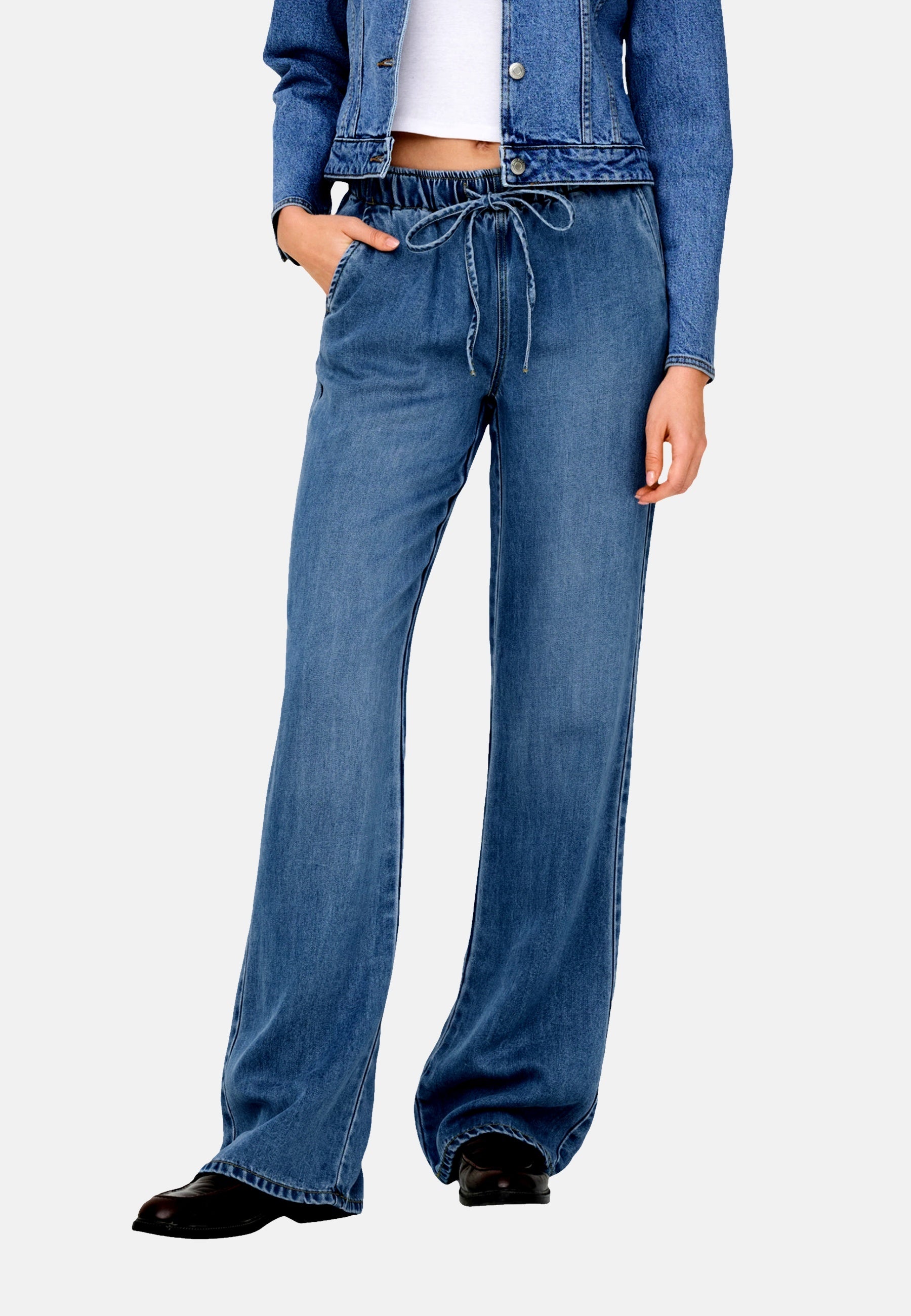 Only GRETA Jeans