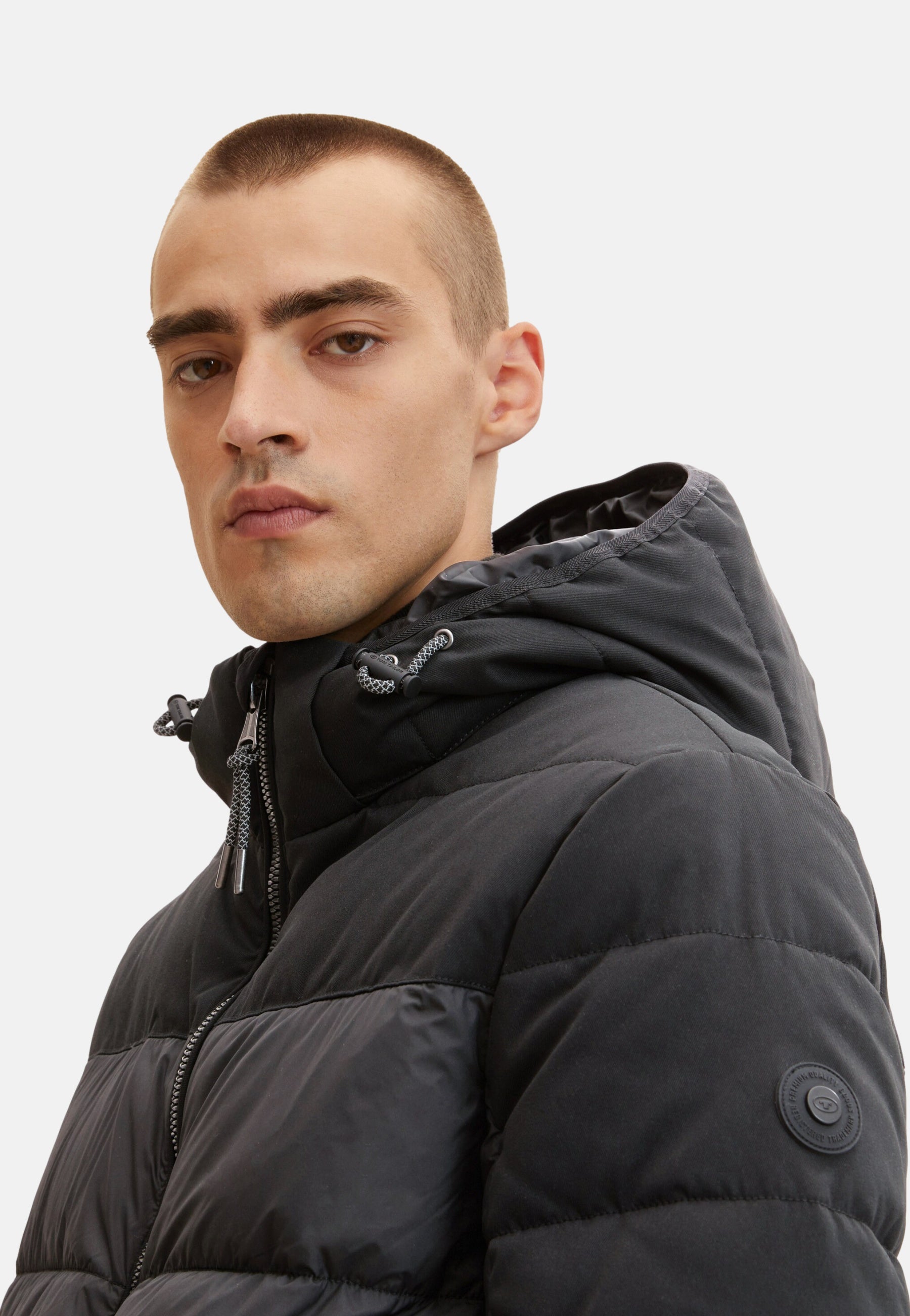 Tom Tailor Pufferjacke mit abnehmbarer Kapuze und seitlichen Eingrifftaschen
