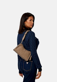 Guess CRESIDIA Handtasche
