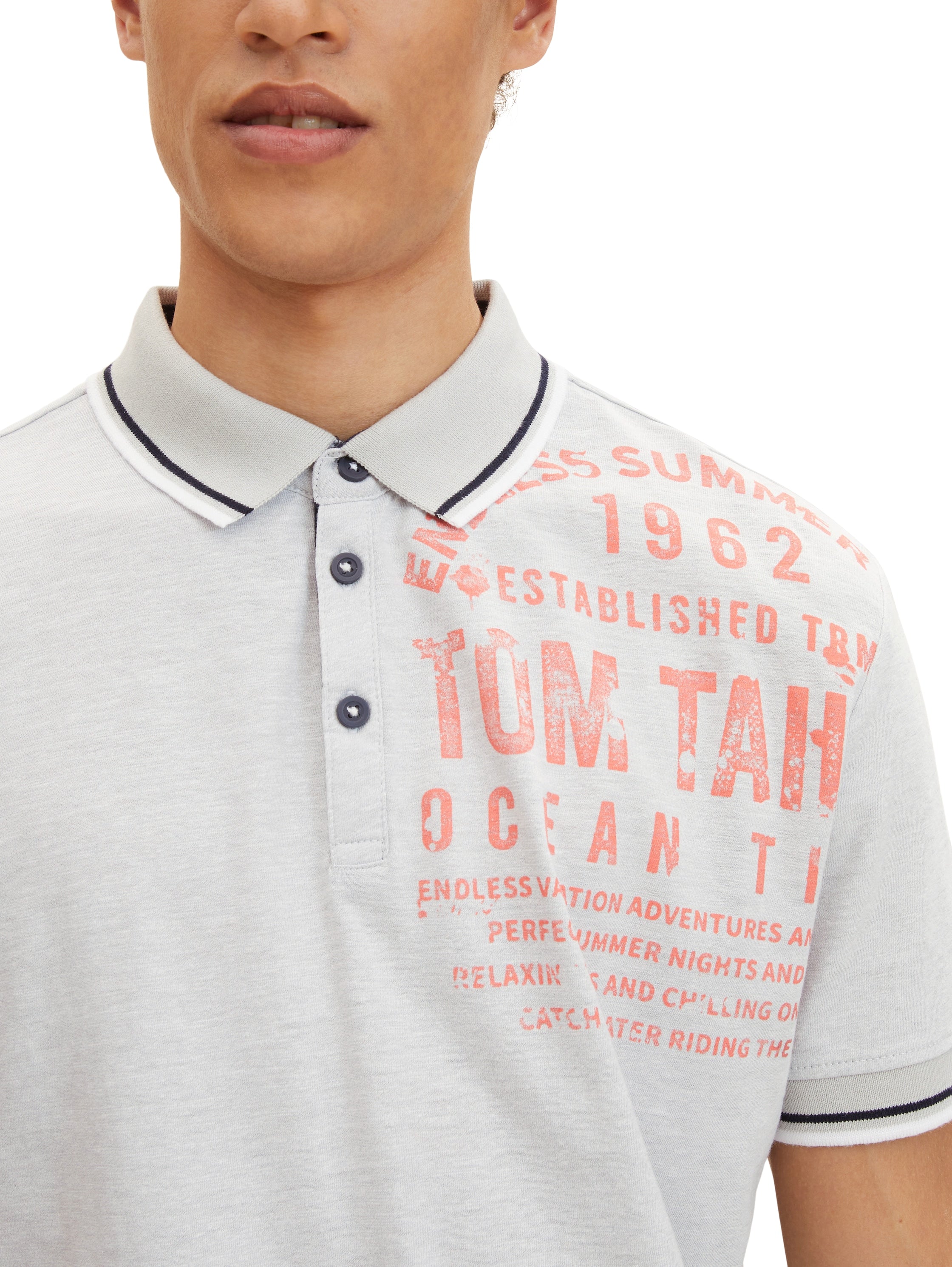 Tom Tailor Poloshirt mit Textprint und halber Knopfleiste