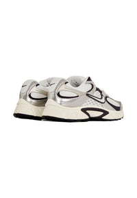 Nike V5 RNR Sneaker