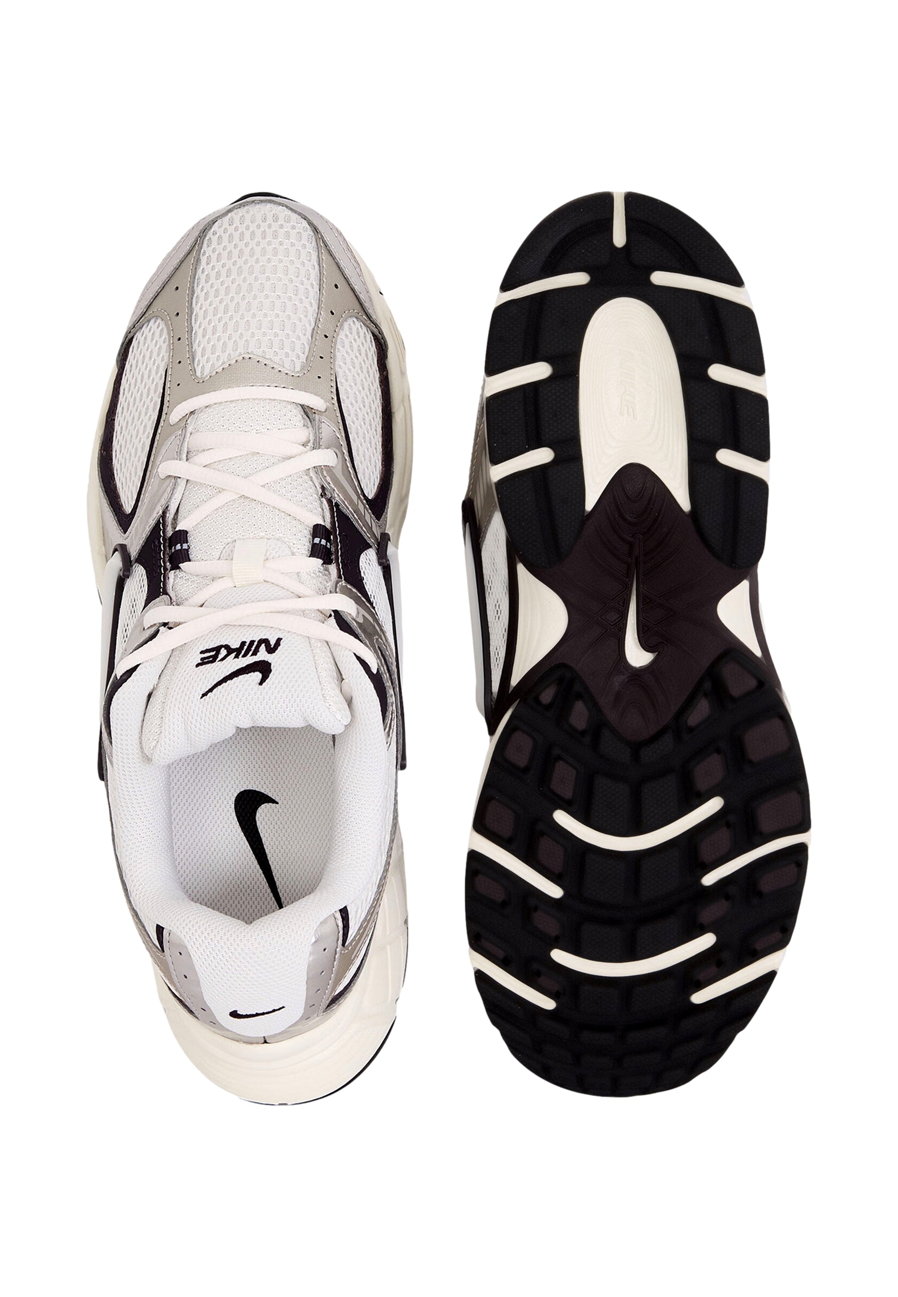 Nike V5 RNR Sneaker