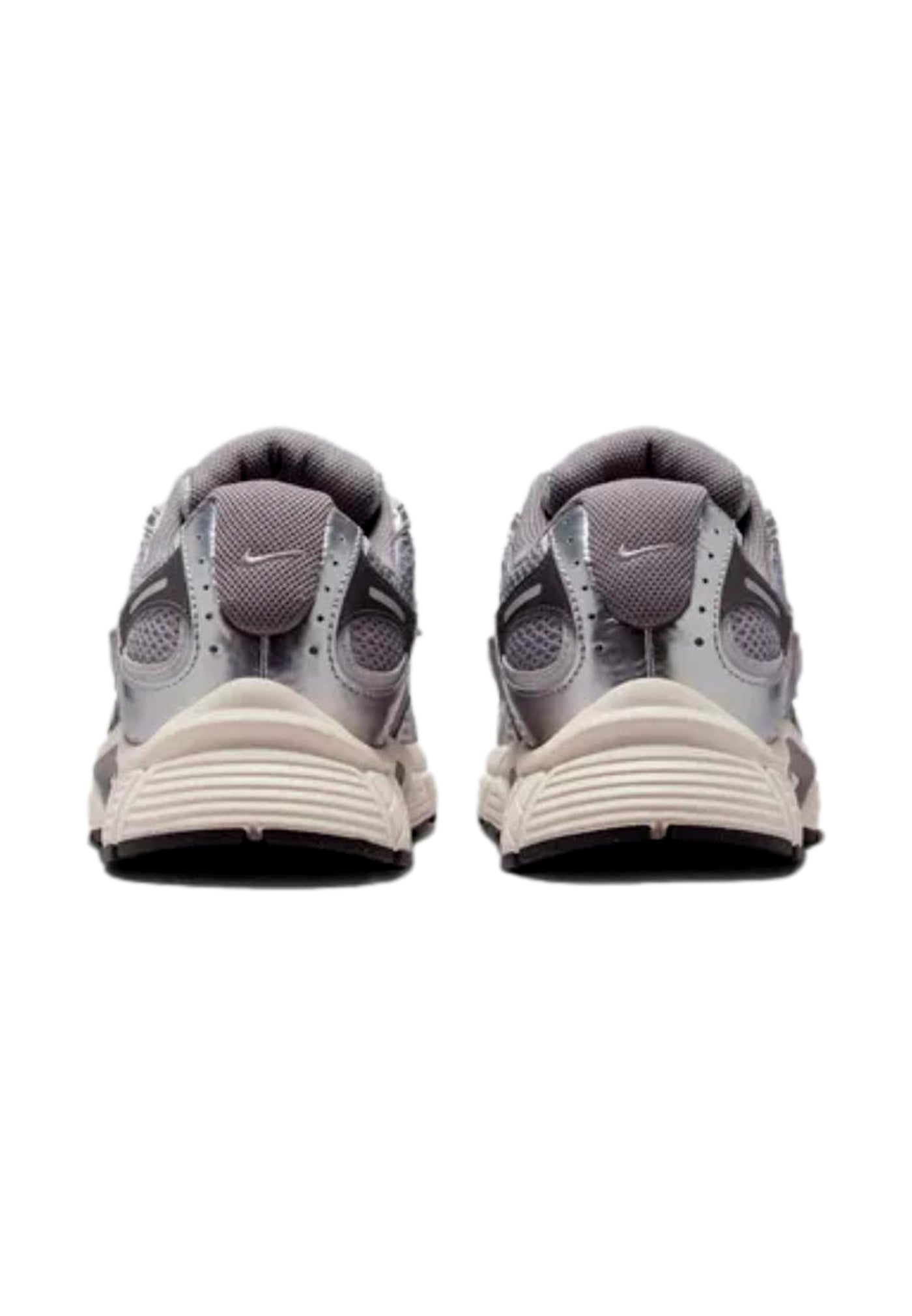 Nike V5 RNR Sneaker