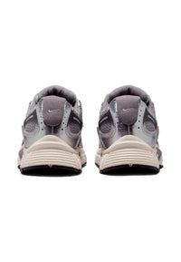 Nike V5 RNR Sneaker