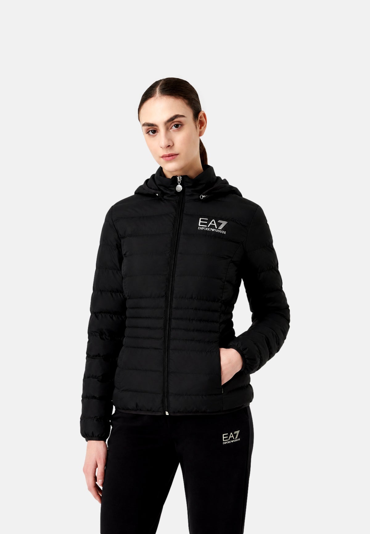 Emporio Armani Leichte Steppjacke mit abnehmbarer Kapuze und innenliegendem Stehkragen