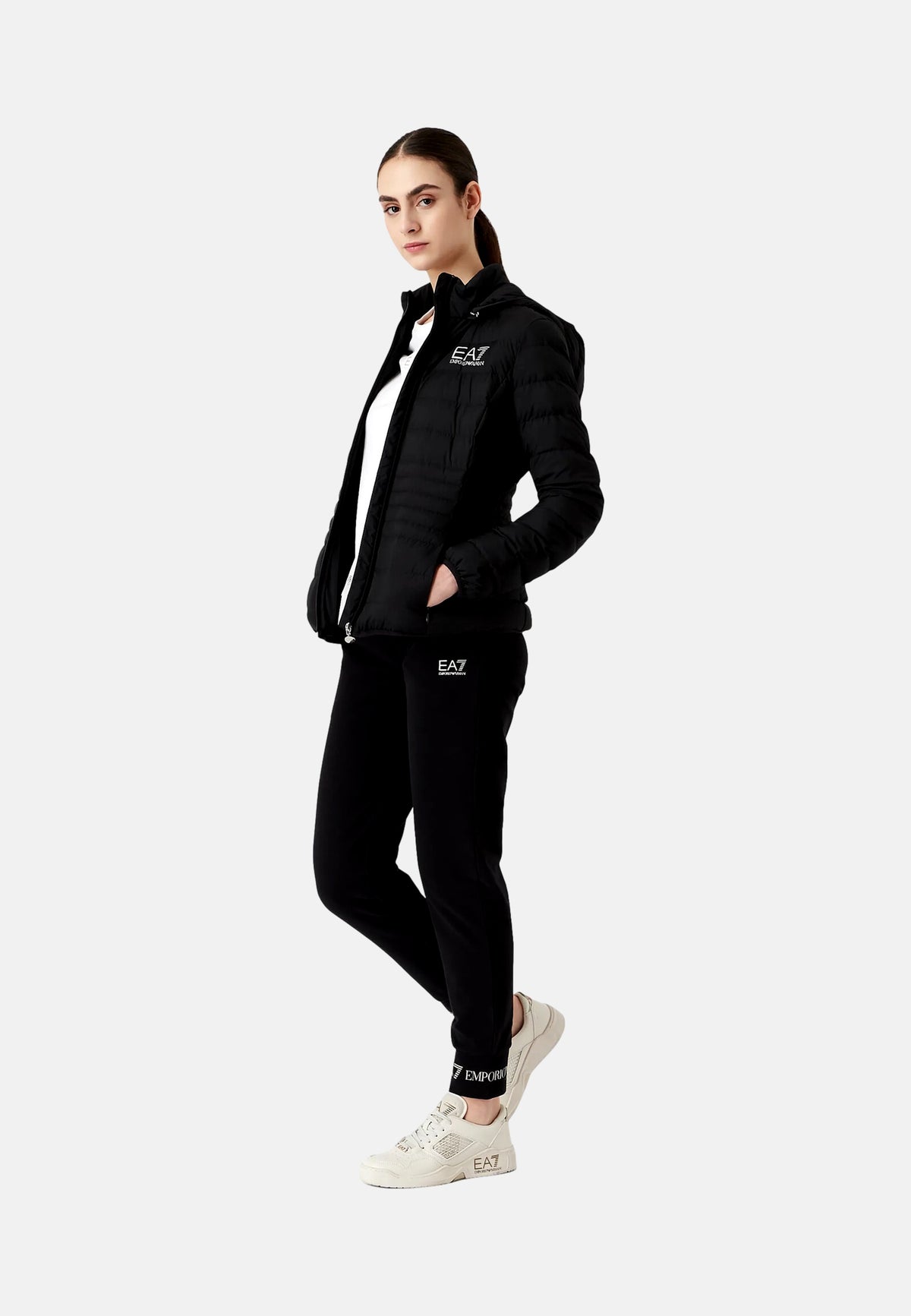 Emporio Armani Leichte Steppjacke mit abnehmbarer Kapuze und innenliegendem Stehkragen