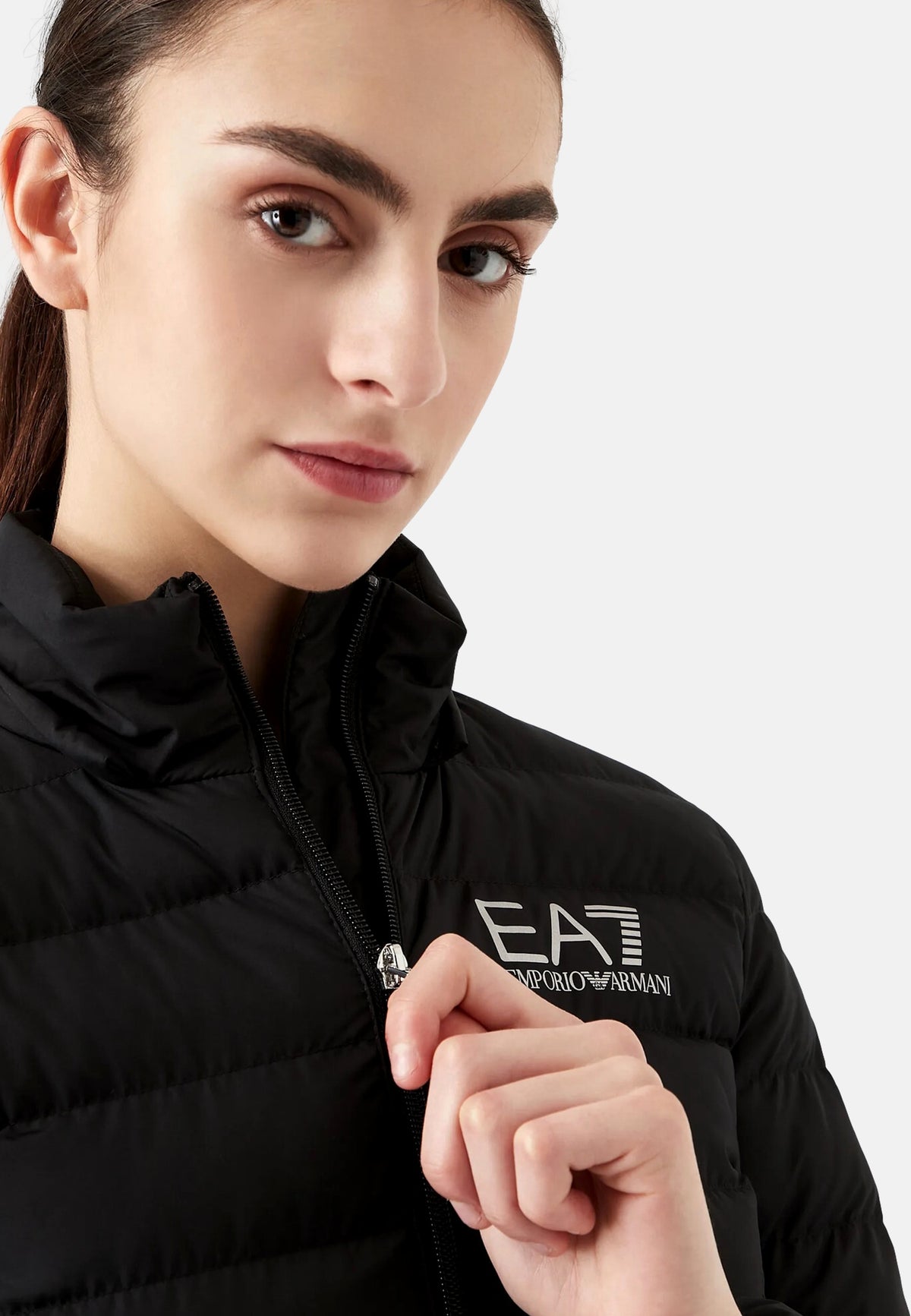 Emporio Armani Leichte Steppjacke mit abnehmbarer Kapuze und innenliegendem Stehkragen