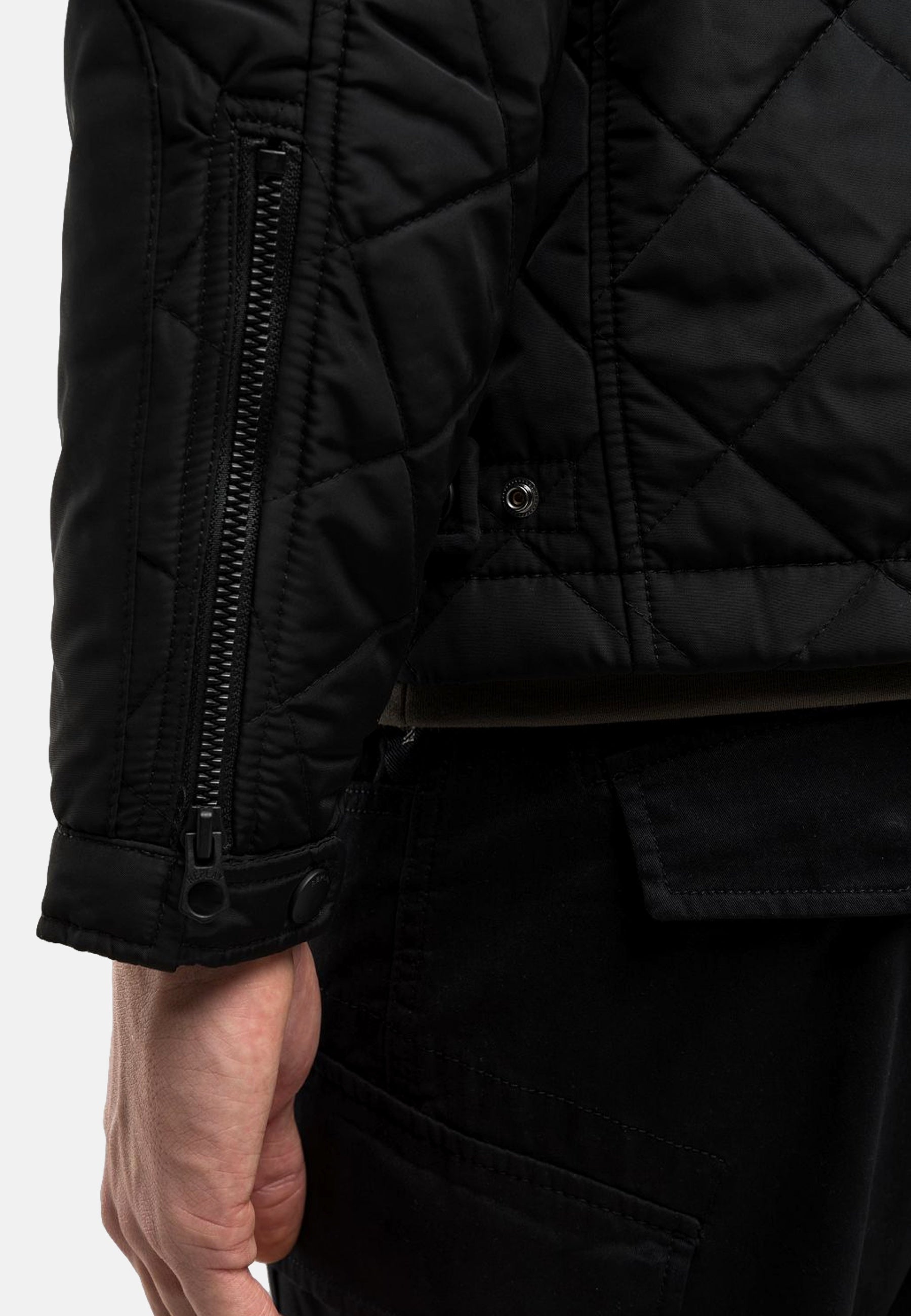 Replay Kurze Steppjacke mit Stehkragen und Eingrifftaschen