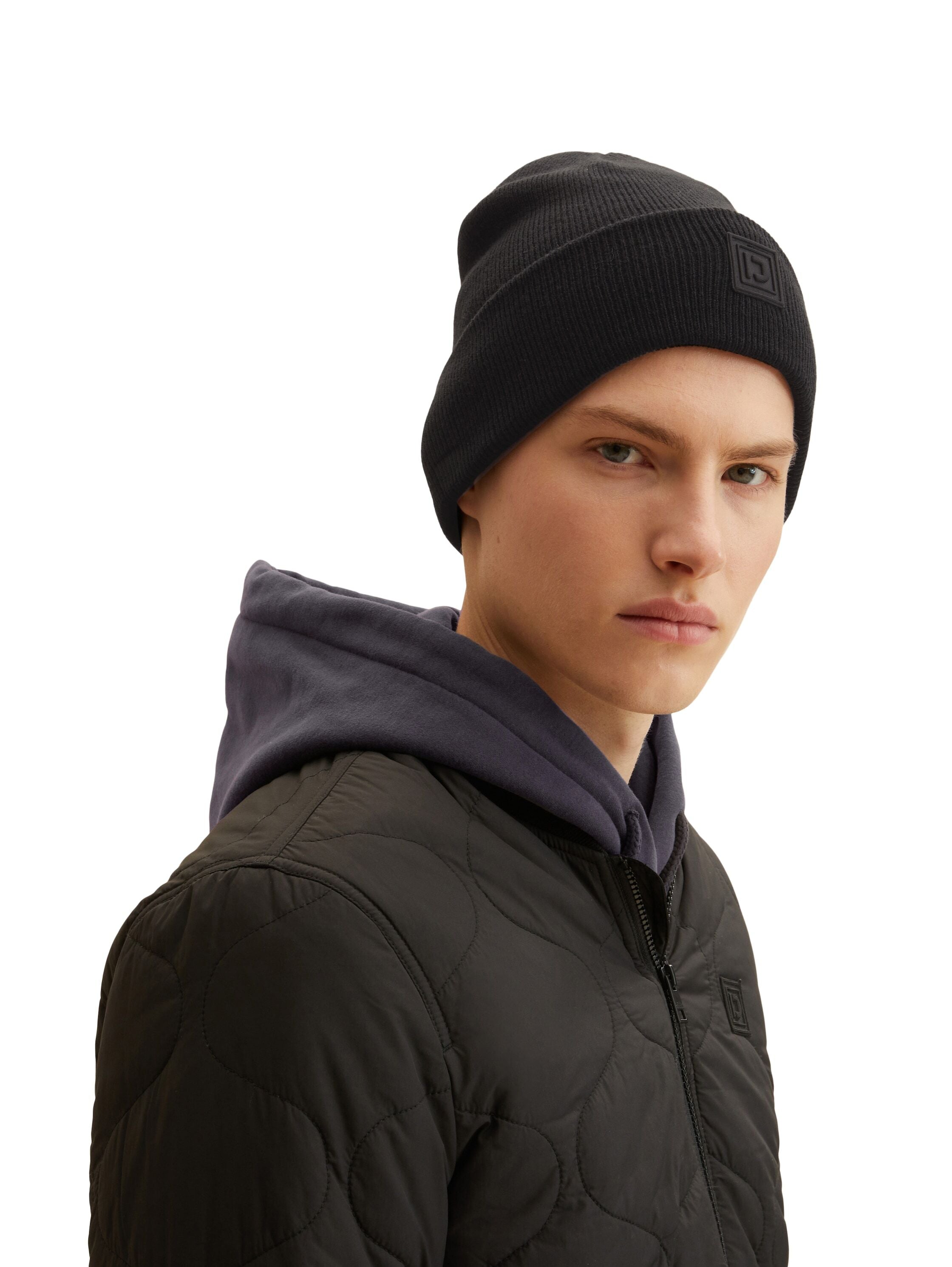 Tom Tailor Basic Beanie mit Logo Badge