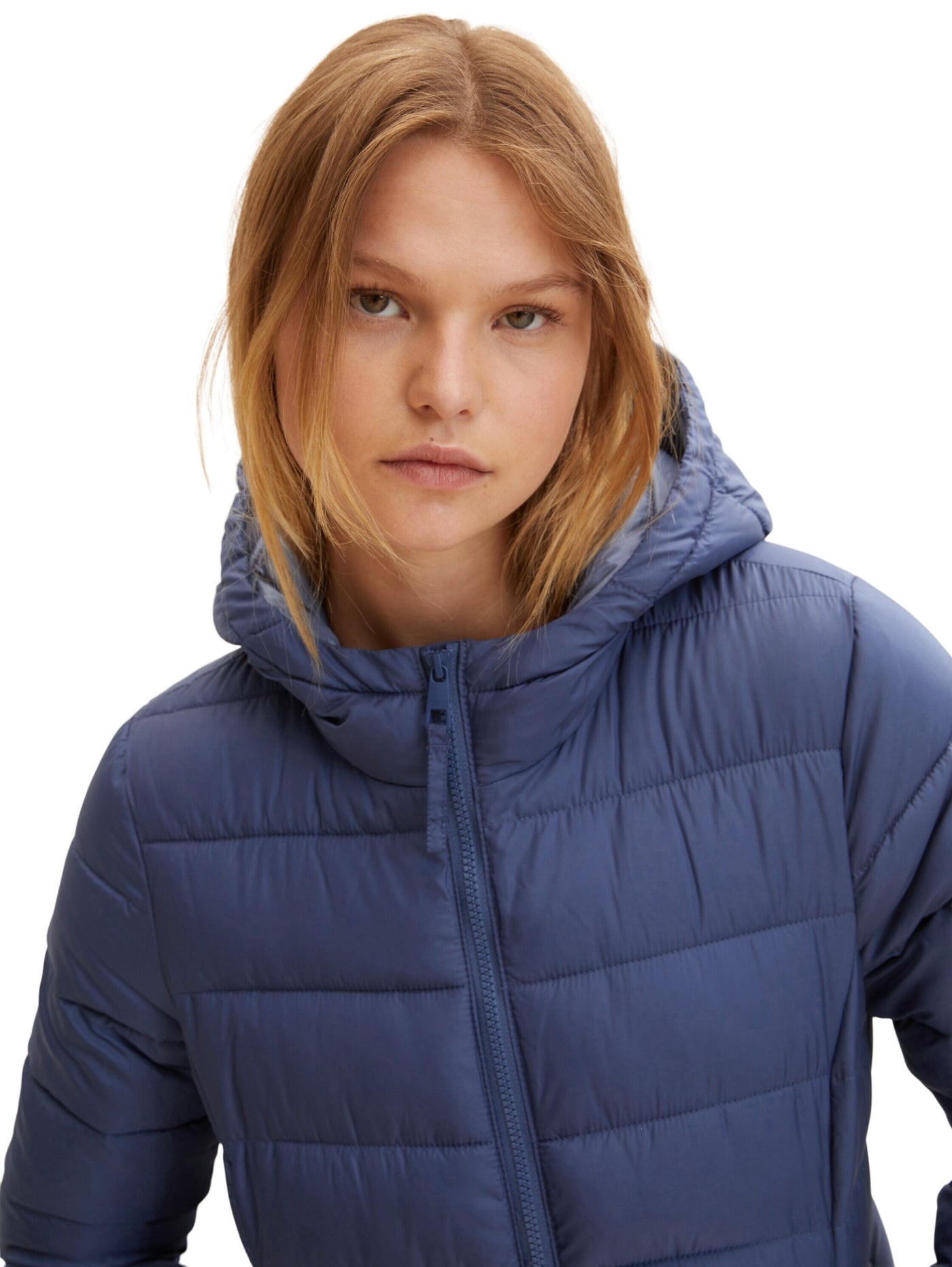 Tom Tailor Leichter Steppmantel REPREVE Our Ocean mit Kapuze und seitlichen Eingrifftaschen