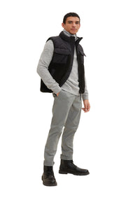 Tom Tailor Unifarbene Slim Fit Chinohose Travis mit seitlichen Eingrifftaschen, Gürtelschlaufen und Paspeltaschen