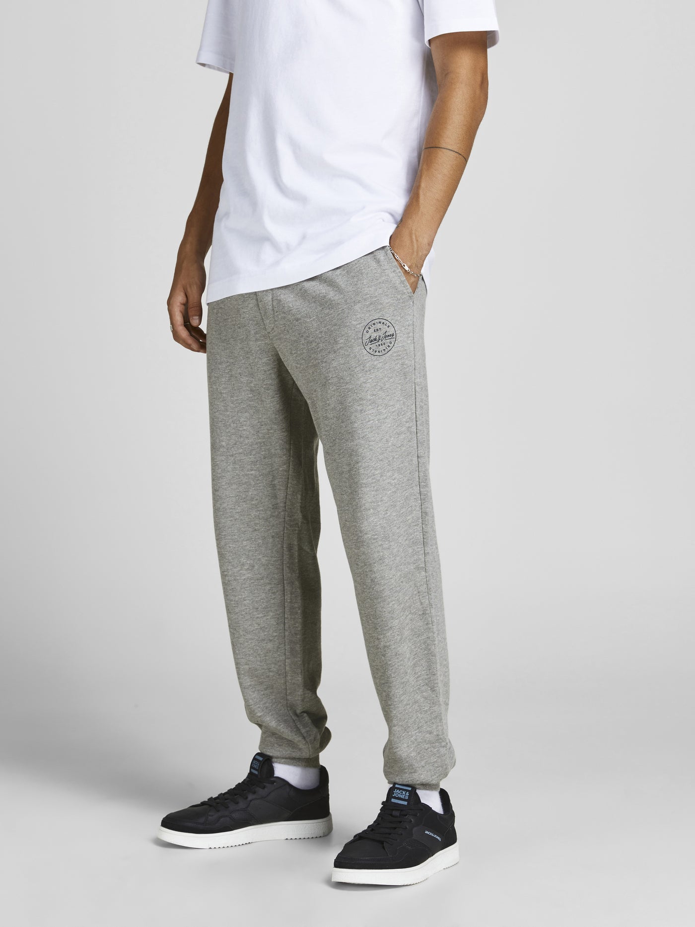 Jack & Jones 2er-Pack Sweathosen in bequemer Passform mit Kordelzug