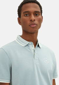 Tom Tailor Basic Polo Kurzarmshirt mit Kontraststreifen und Logo-Print
