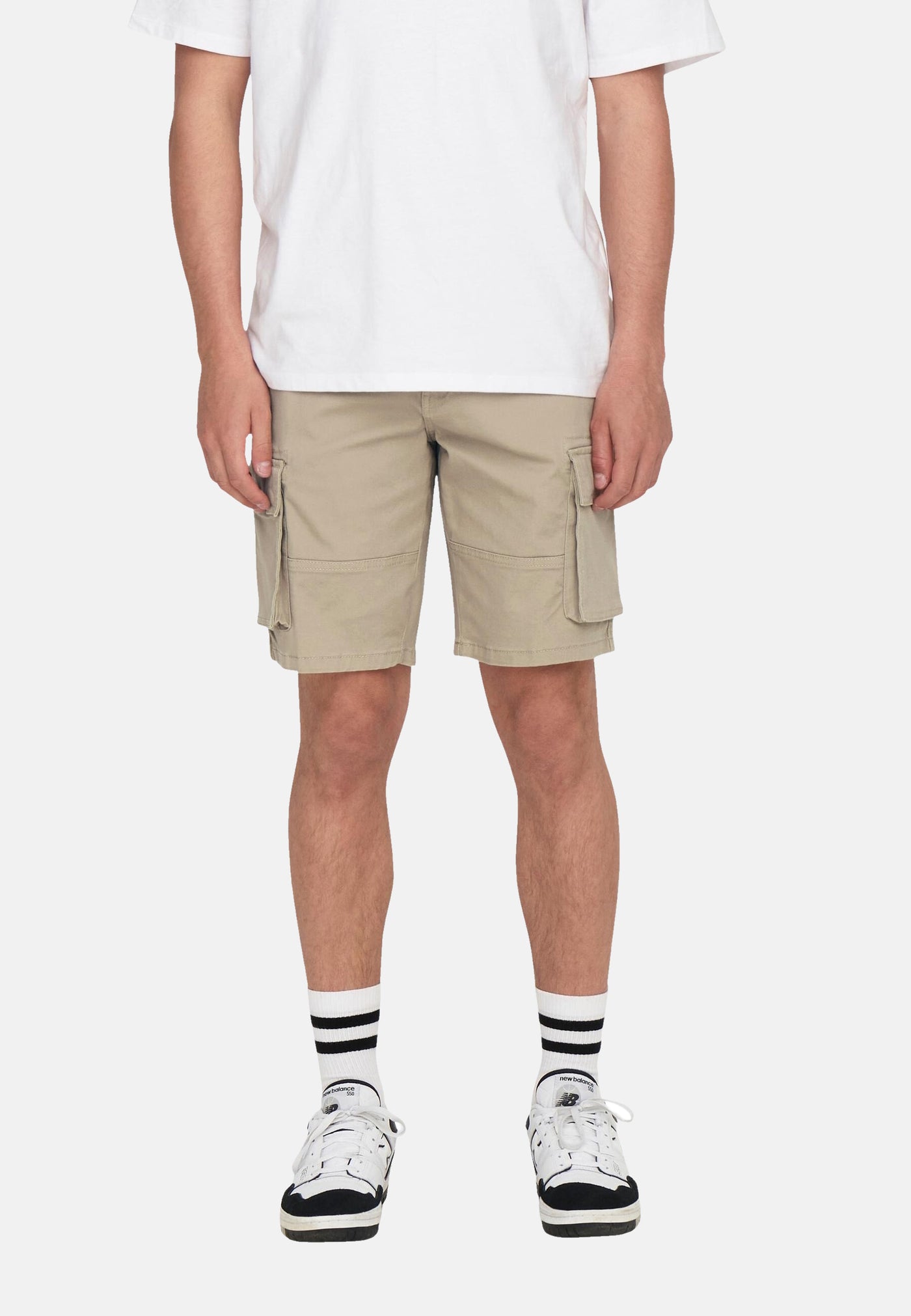 Only & Sons Regular-Fit-Cargoshorts Cam Stage mit seitlichen Eingrifftaschen und Leistentaschen am Gesäß in Regular Fit