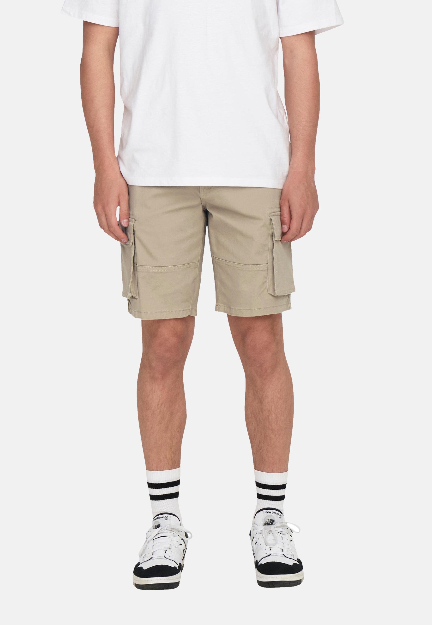 Only & Sons Regular-Fit-Cargoshorts Cam Stage mit seitlichen Eingrifftaschen und Leistentaschen am Gesäß in Regular Fit