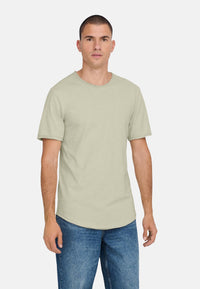 Only & Sons Kurzarmshirt Benne mit Rundhalsausschnitt, offene Kanten und Logo-Patch