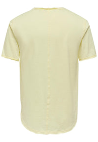 Only & Sons Kurzarmshirt Benne mit Rundhalsausschnitt, offene Kanten und Logo-Patch