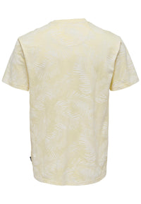 Only & Sons Kurzarmshirt Perry mit Rundhalsausschnitt, All-Over-Muster und Logo-Patch