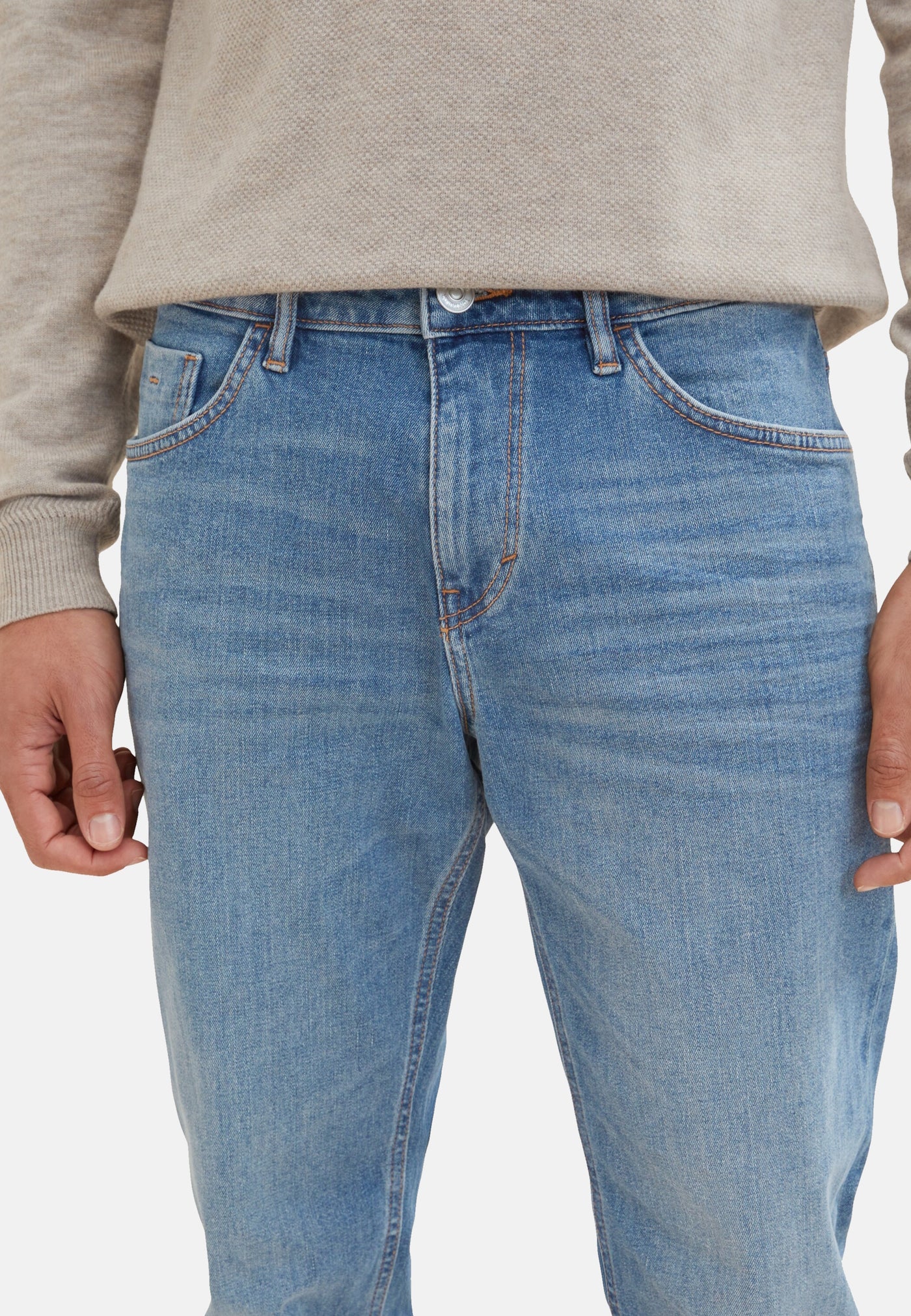 Tom Tailor MARVIN Straight Jeans im 5-Pocket-Style mit Reißverschluss und Knopf