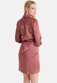 Guess Langärmliges Hemdkleid Alya mit durchgehender Knopfleiste in glänzender Optik
