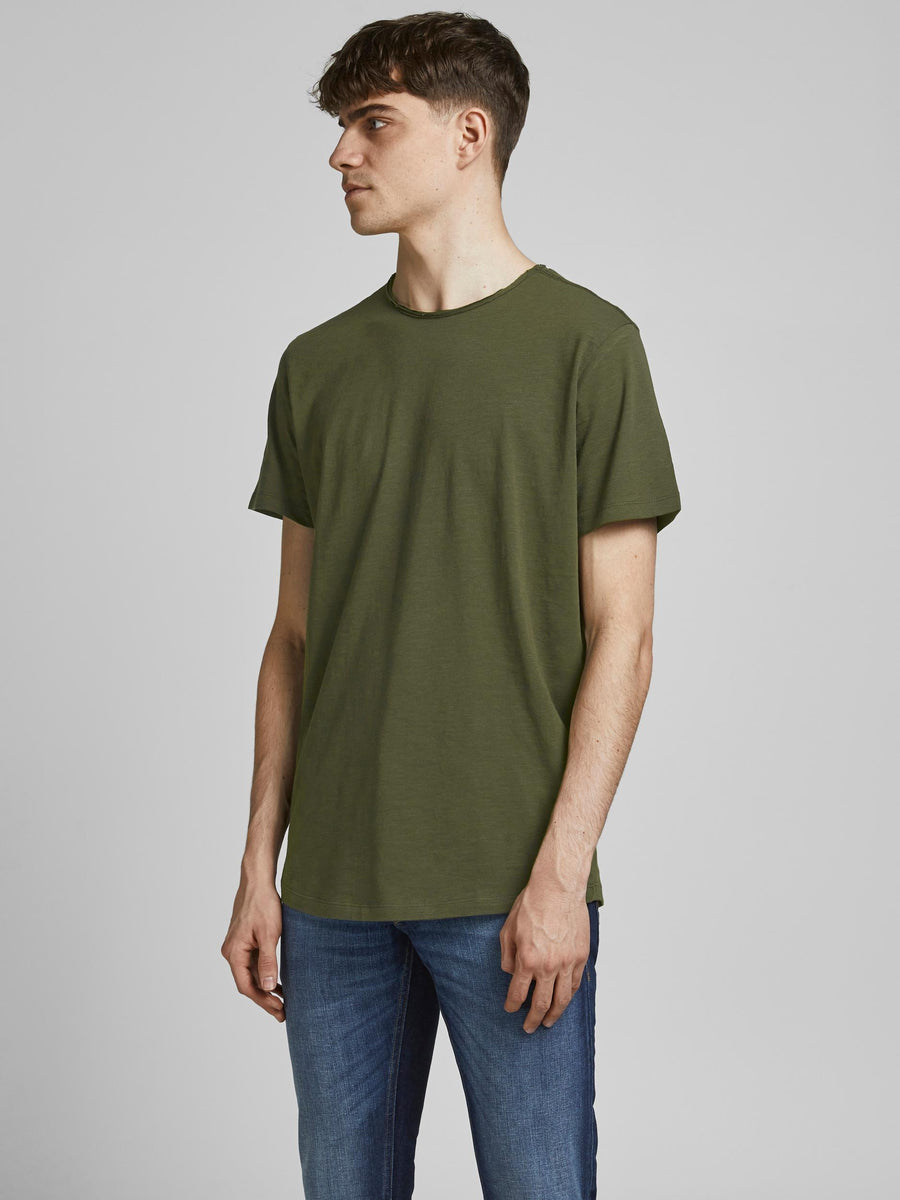 Jack & Jones T-Shirt mit offenem Saum JJEBASHER TEE O-NECK