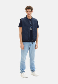 Tom Tailor Kurzarmshirt gepunktet mit Brusttasche