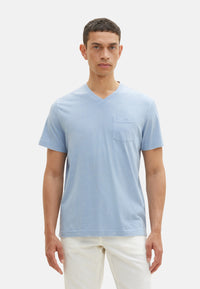 Tom Tailor Kurzarmshirt mit V-Ausschnitt, ausgewaschener Optik und Brusttasche