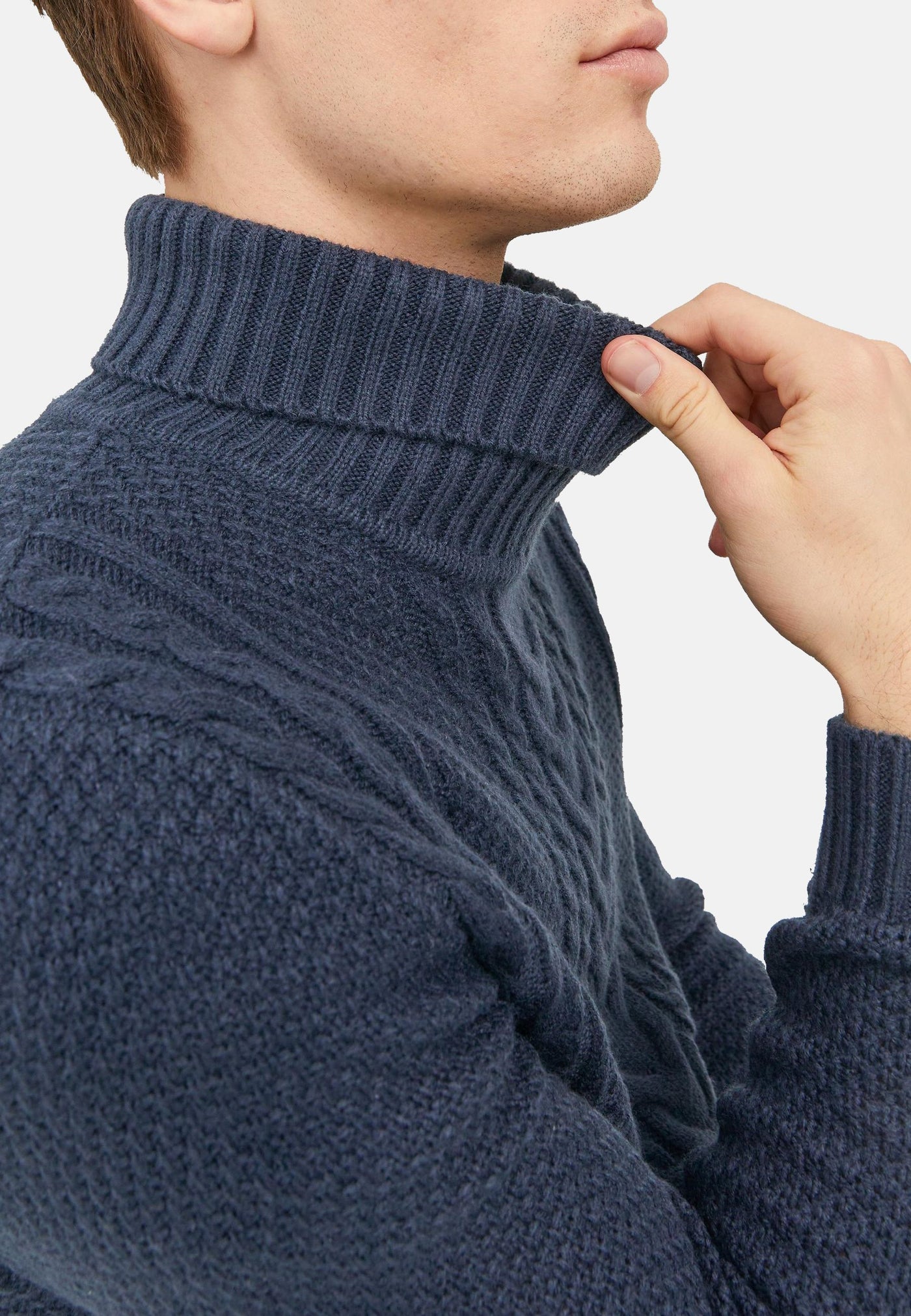 Jack & Jones Craig mit Rollkragen und Zopfmuster