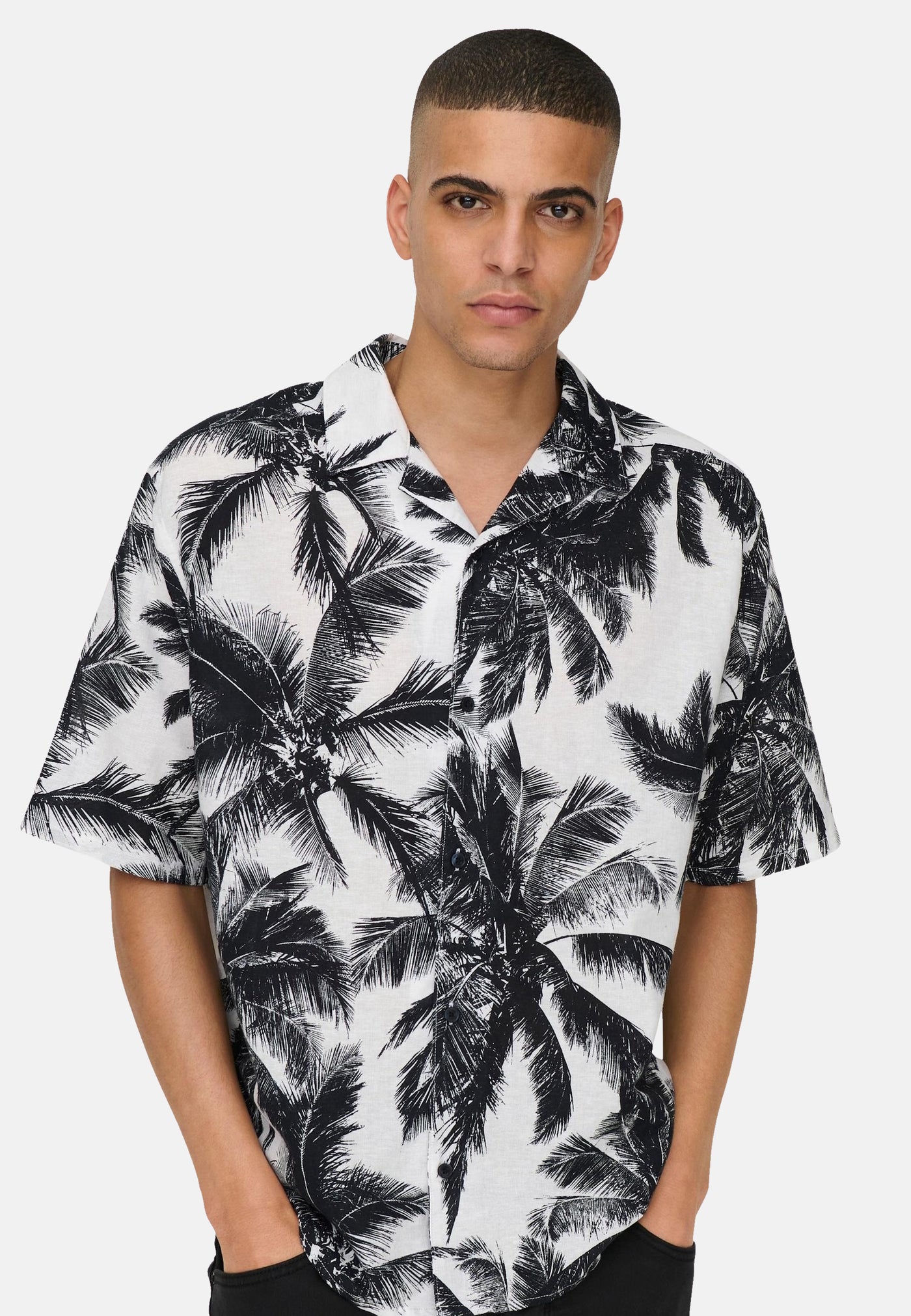 Only & Sons Tie RLX Palm Kurzarmhemd
