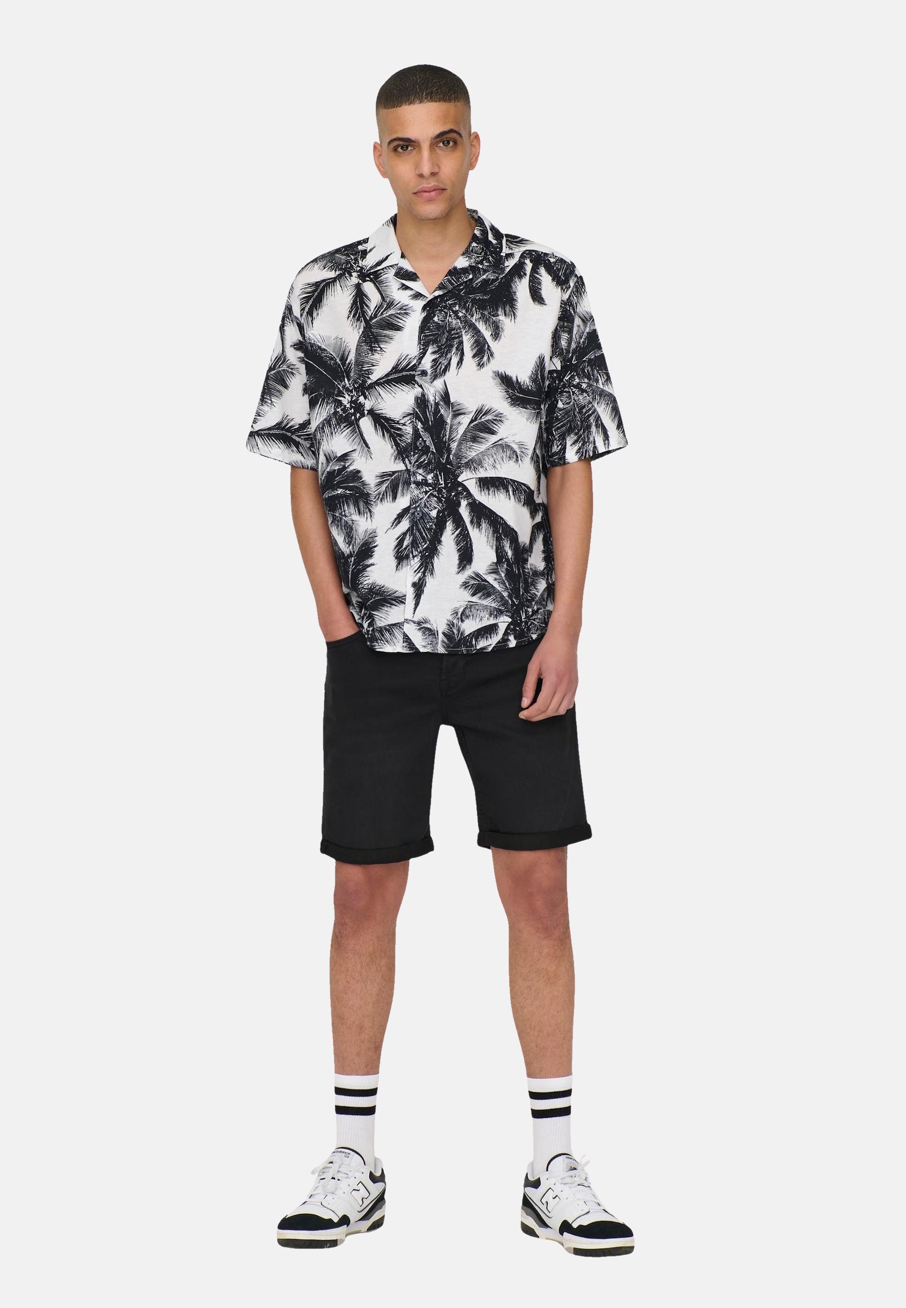 Only & Sons Tie RLX Palm Kurzarmhemd