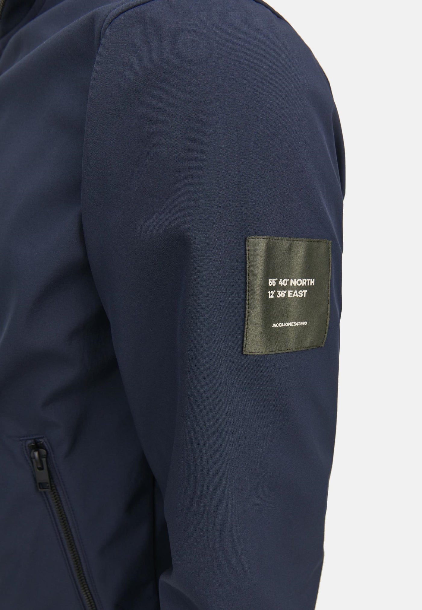 Jack & Jones BASIC Softshelljacke mit Kapuze, Reißverschluss und Reißverschlusstaschen