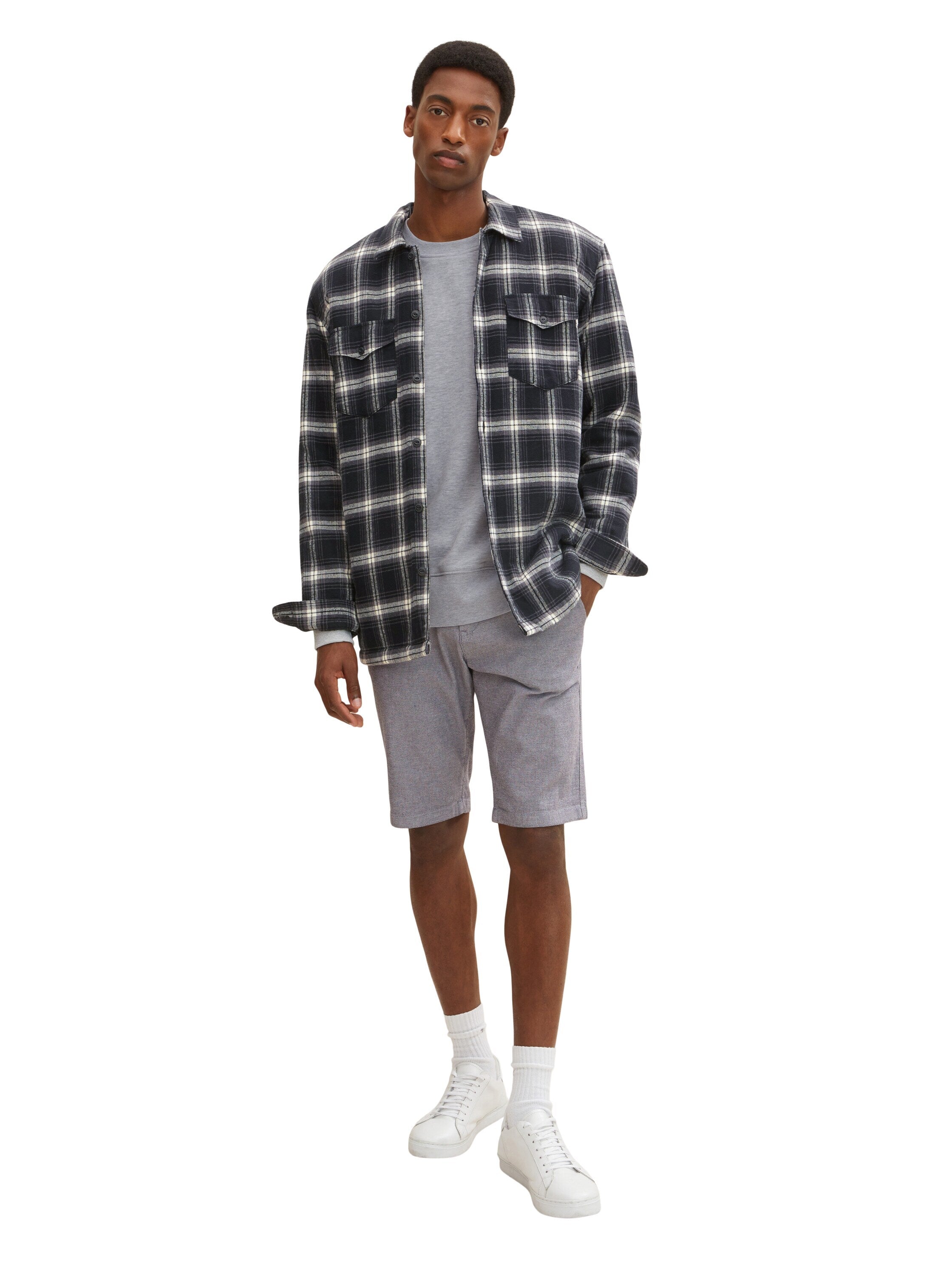Tom Tailor Bermudashorts mit Struktur und seitlichen Eingriffstaschen