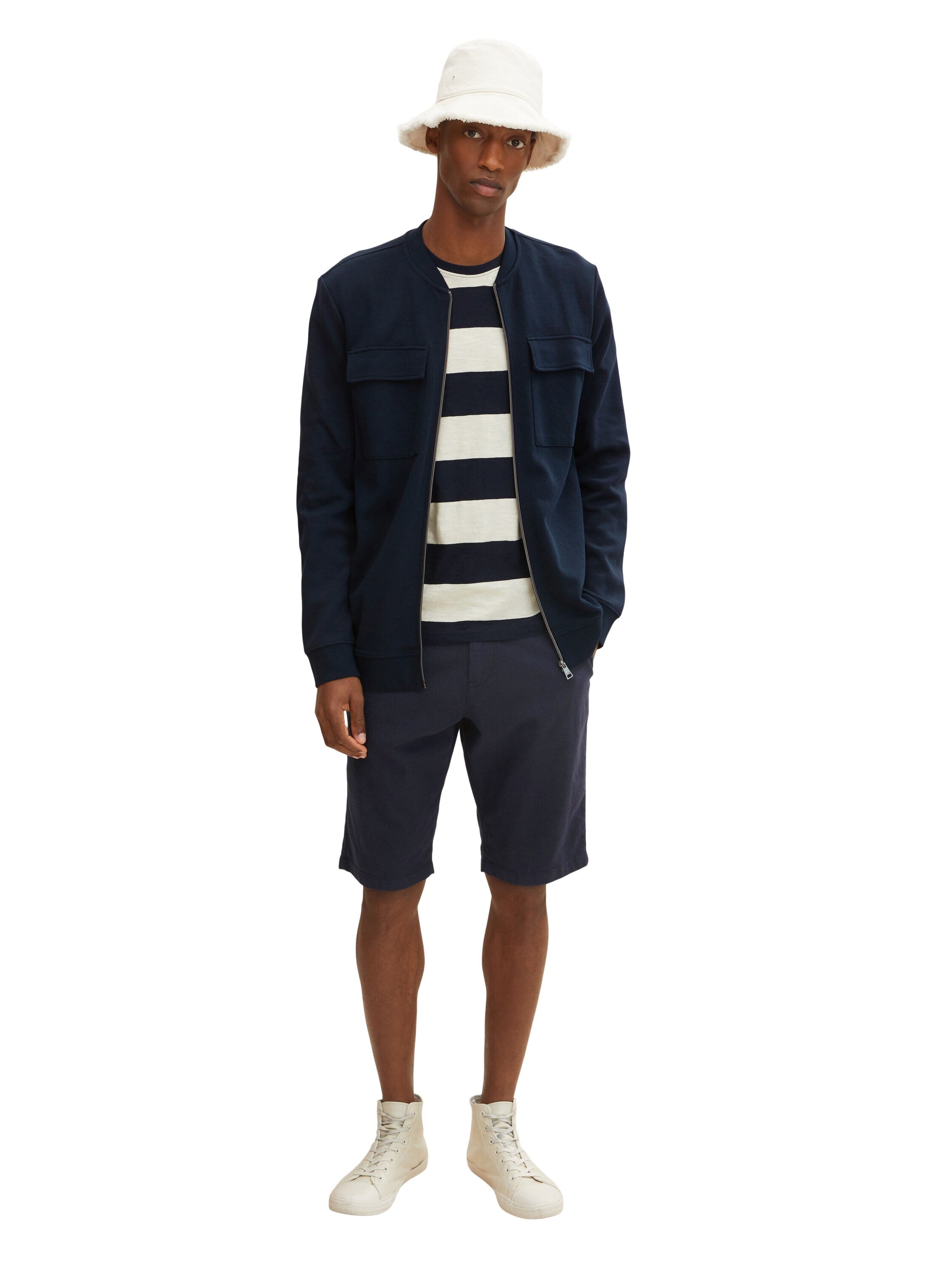 Tom Tailor Bermudashorts mit Struktur und seitlichen Eingriffstaschen