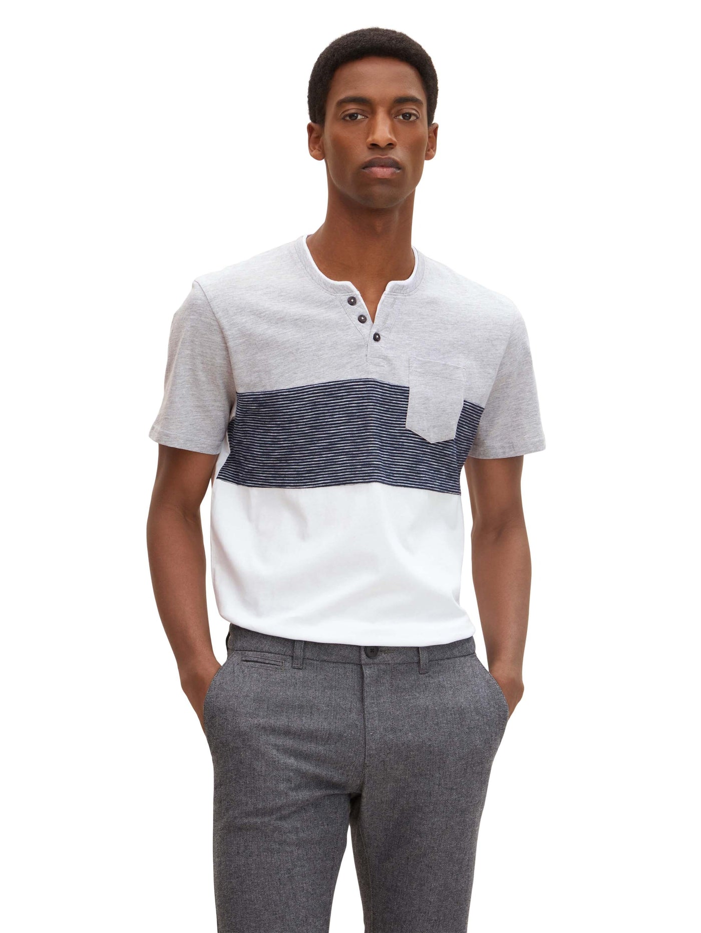 Tom Tailor T-Shirt mit Streifendetail und Henleyausschnitt