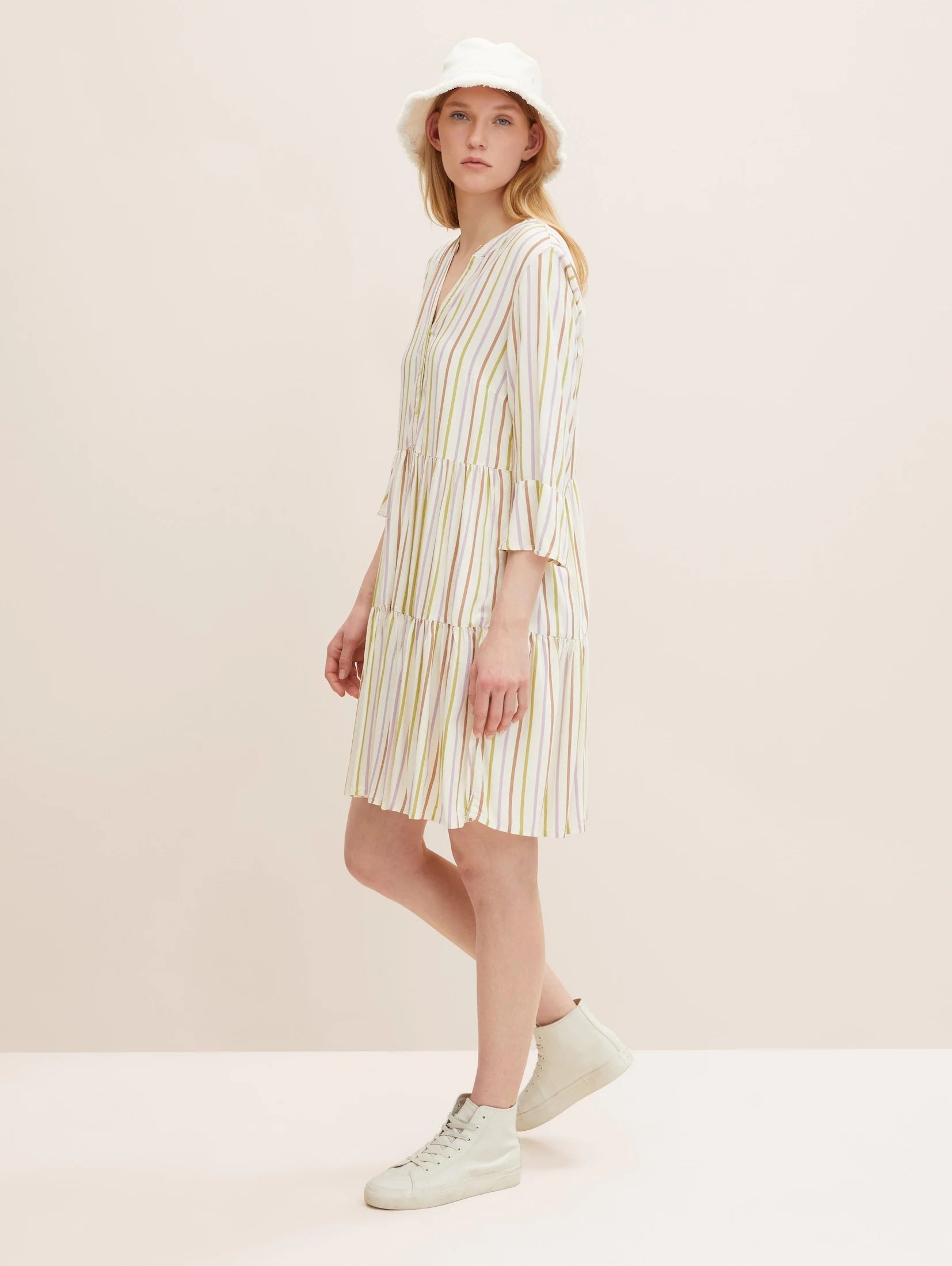 Tom Tailor Gestreiftes Kleid mit 3/4-Arm und V-Ausschnitt