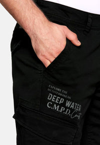 Camp David kurze Hose mit vielen Taschen