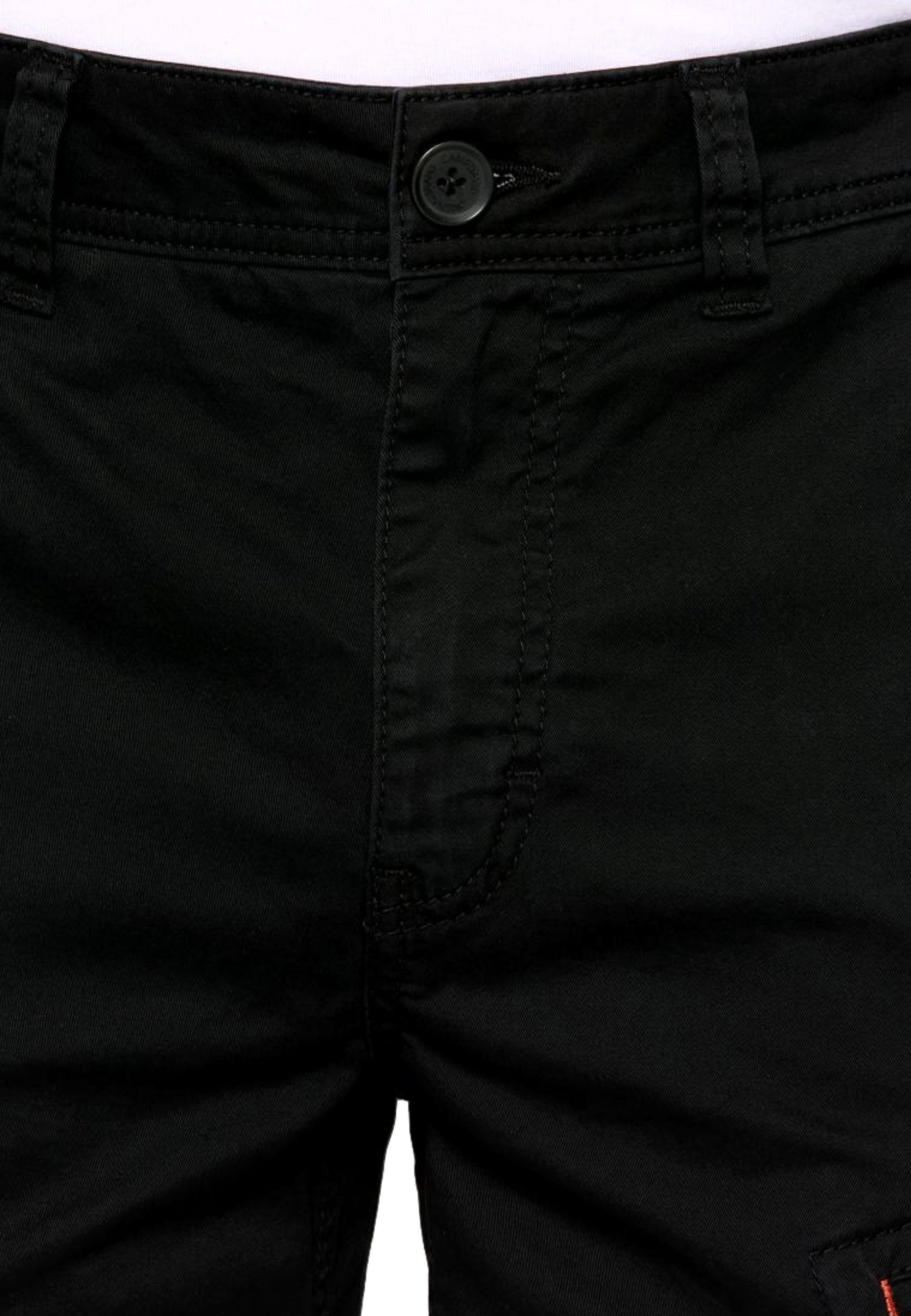 Camp David kurze Hose mit vielen Taschen