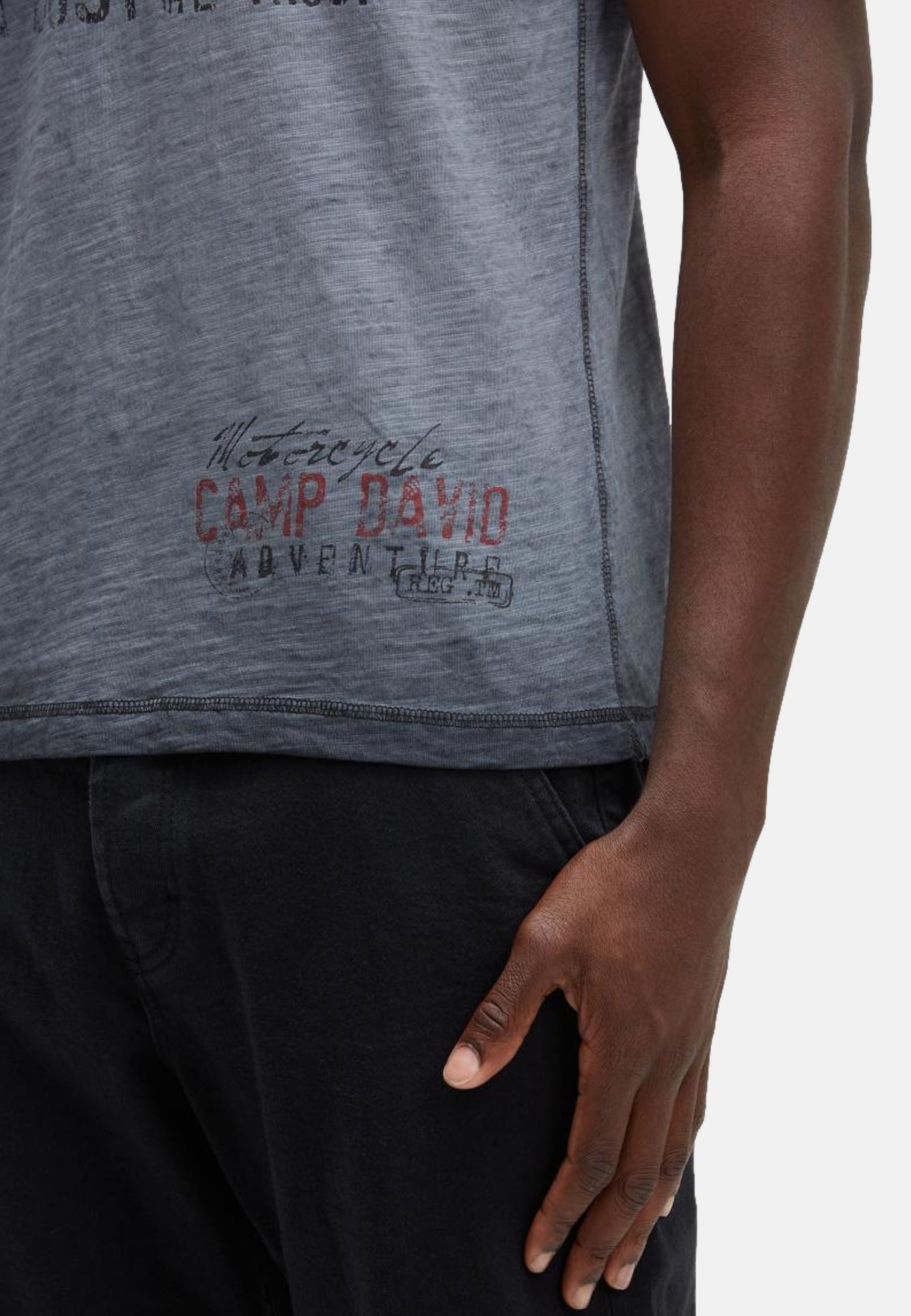 Camp David Riding The World I Henley-Kurzarmshirt