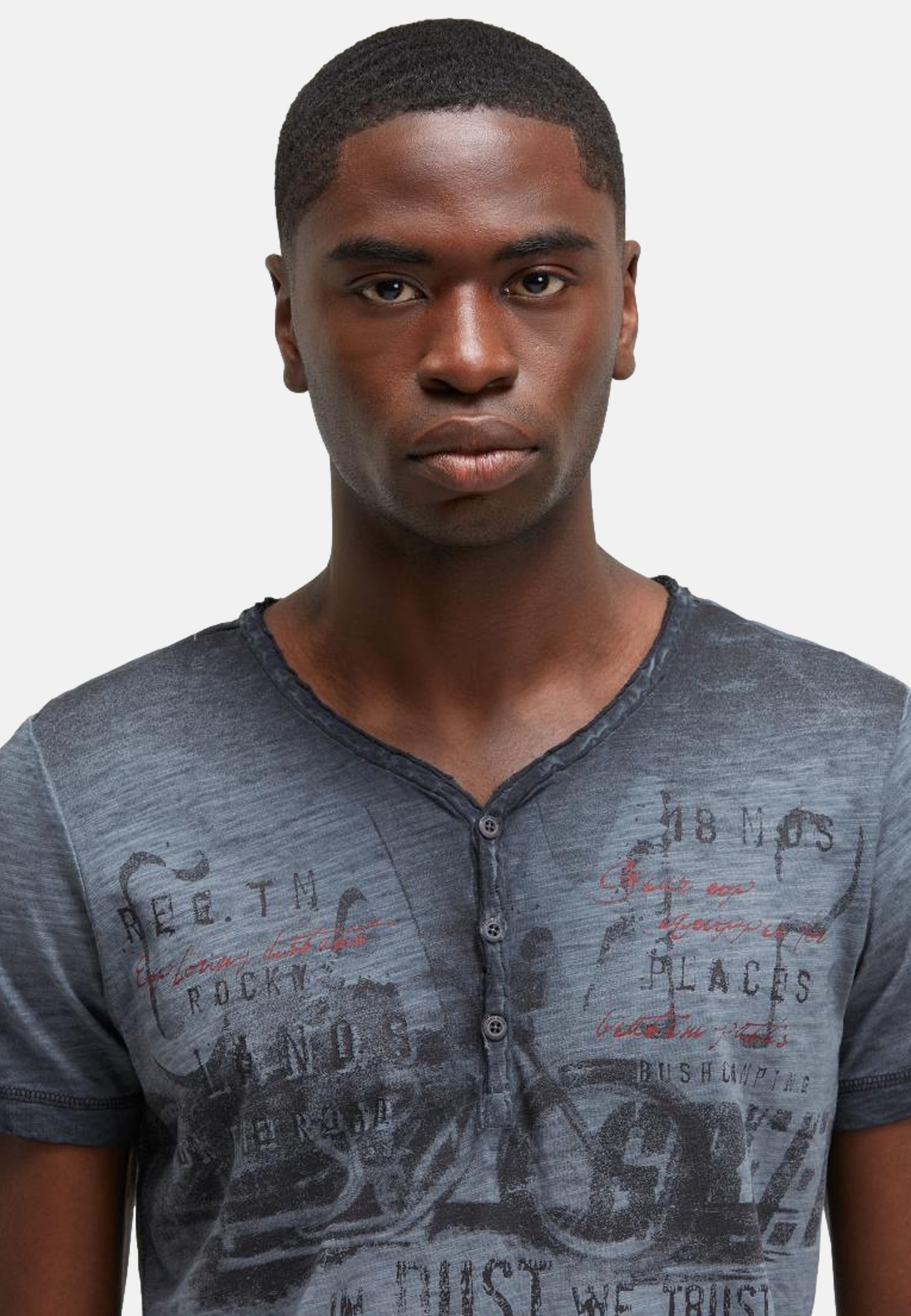 Camp David Riding The World I Henley-Kurzarmshirt