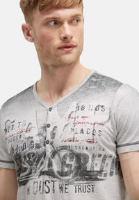 Camp David Riding The World I Henley-Kurzarmshirt