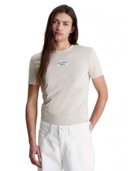 Calvin Klein Rundhals Slim Logo-T-Shirt mit kleinem Brustaufdruck beige